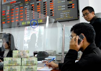 Giảm lãi suất: Vẫn chưa dễ có vốn rẻ?
