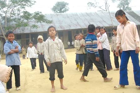 Thăm dân tộc 'ngủ ngồi'