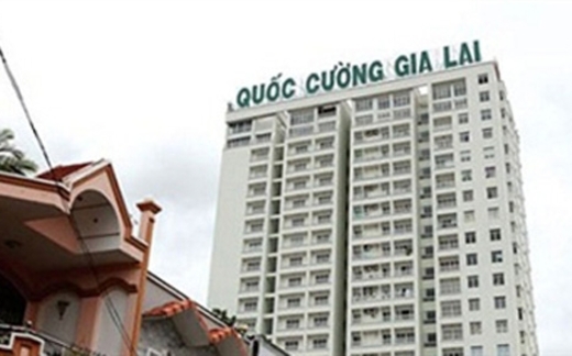 Đại gia BĐS giữa tứ bề kiện cáo