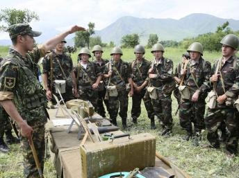 Kyrgyzstan kêu gọi Nga gửi quân bảo vệ các cơ sở chiến lược