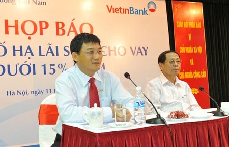 “Ông lớn” khởi động giảm lãi suất các khoản vay cũ