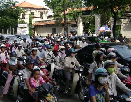 Chuyện giao thông: “Đường đi khó”