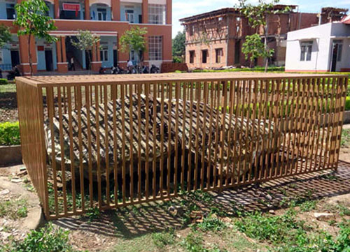 Tư duy “lồng sắt”