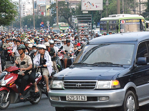 Sẽ giảm phí lưu hành xe cá nhân