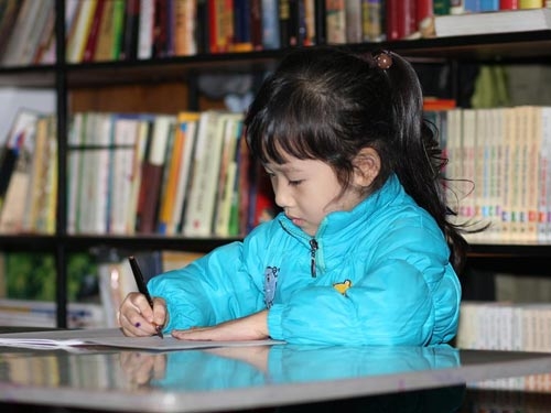 Bộ GD&ĐT không chủ trương thêm ký tự F,J,W,Z